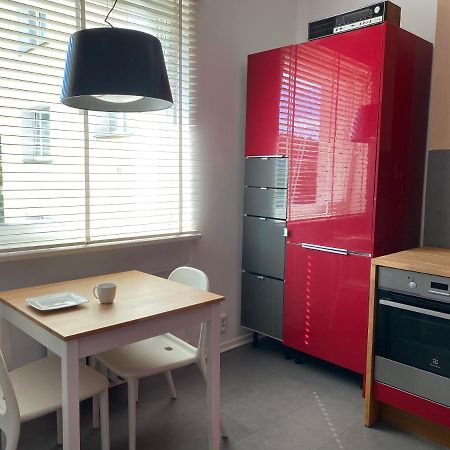 Kawalerka W Centrum Gdyni Z Osobna Kuchnia, 15 Min Spacerem Od Morza Гдыня Экстерьер фото