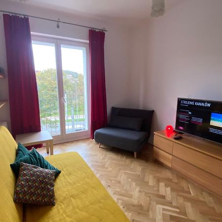 Kawalerka W Centrum Gdyni Z Osobna Kuchnia, 15 Min Spacerem Od Morza Гдыня Экстерьер фото